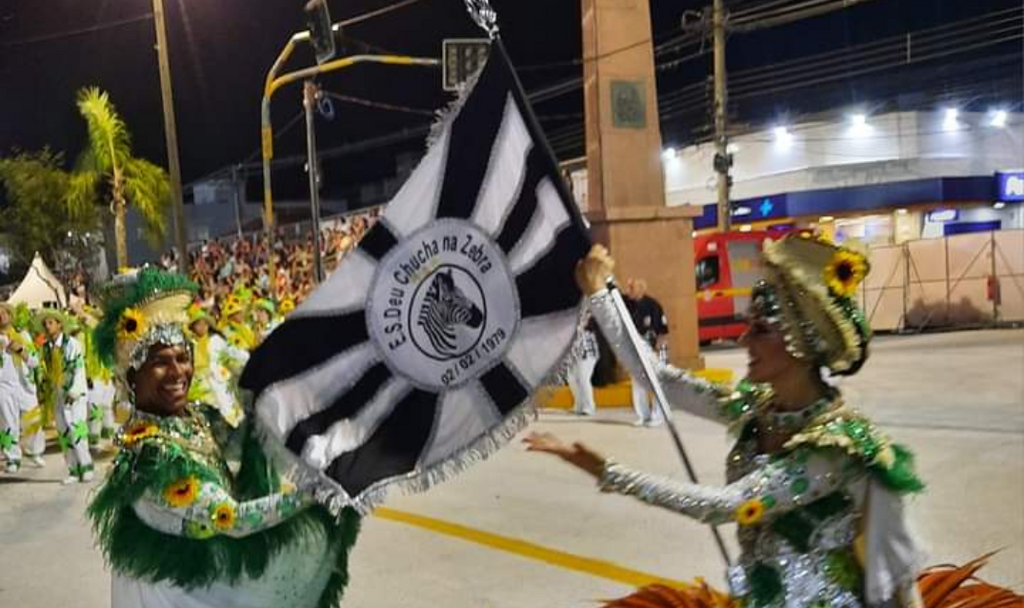 Deu Chucha na Zebra apresenta enredo